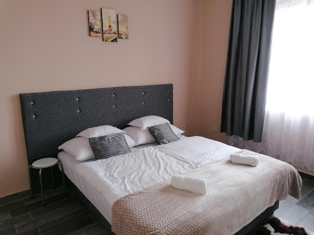 Napfény Szállás Szeged Extérieur photo